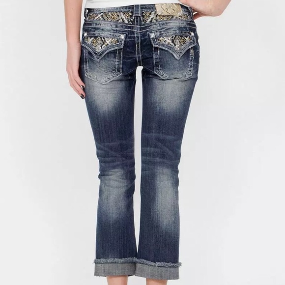 🦋 LIKE NEW! 🦋 Miss Me Distressed Cropped Jeans ✨ - Picture 2 of 6